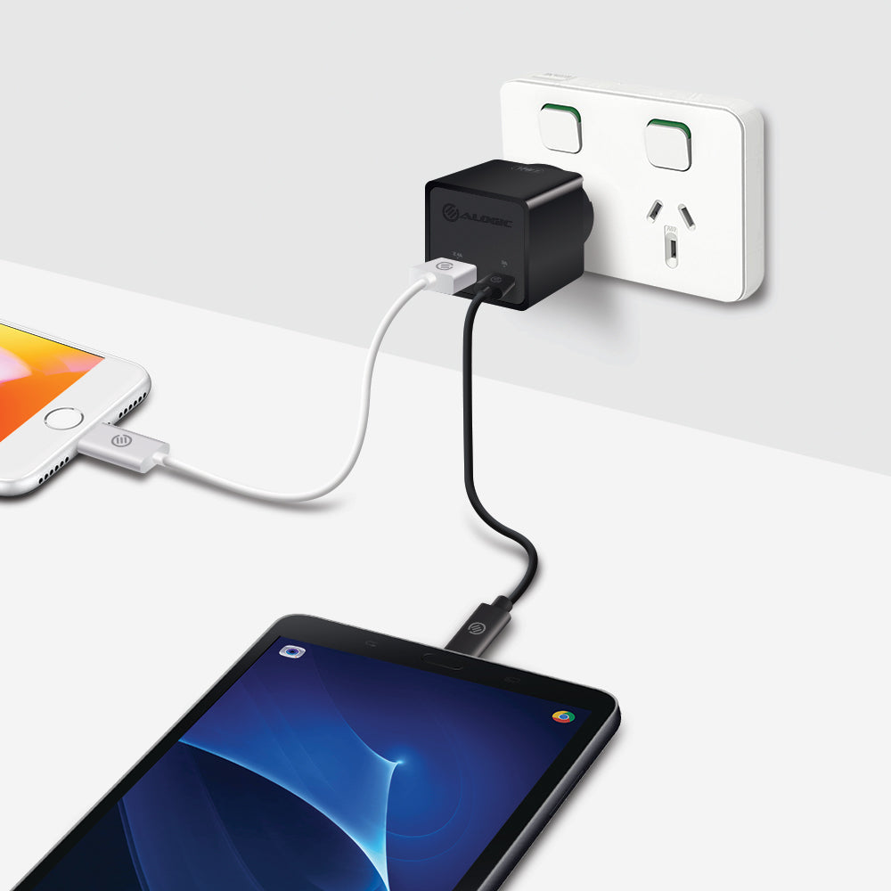 2 Port USB-C & USB-A Mini Wall Charger - 3A + 2.4A - 17W